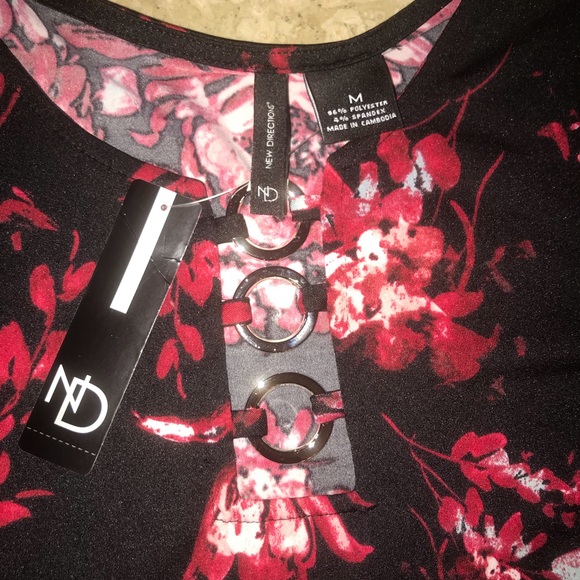 ❤️🖤NEW DIRECTIONS - Picture 5 of 7